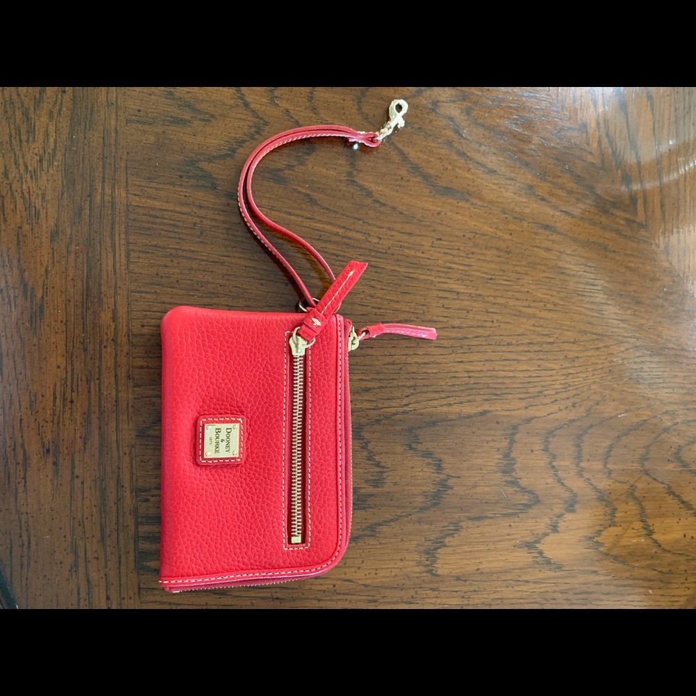 Dooney & Bourke Medium Zip Around Wallet